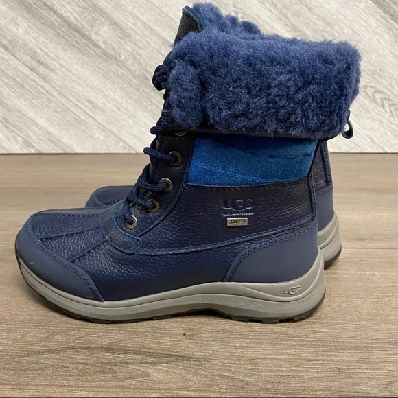 UGG | Adirondack III Velvet Croc Boots In Navy NEW - Picture 4 of 10
